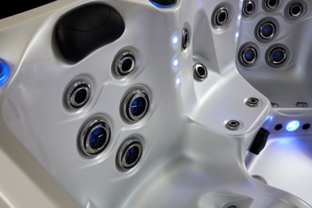 Гидромассажный СПА бассейн Joyee SPA London