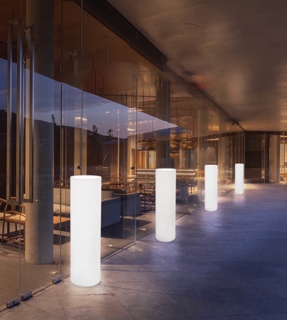 Светильник Цилиндр 30х190 питание от АКБ, RGB