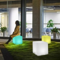 Светильник Куб 10 с питанием от АКБ, RGB Светильник Куб 10 с питанием от АКБ, RGB