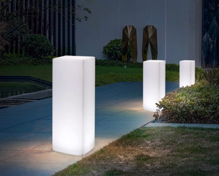 Светильник Колонна 30х45  питание от АКБ, RGB