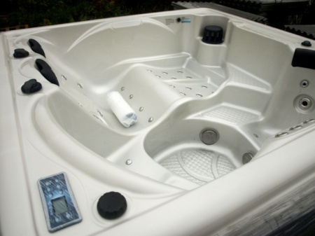 Гидромассажный бассейн Sunrans SR869