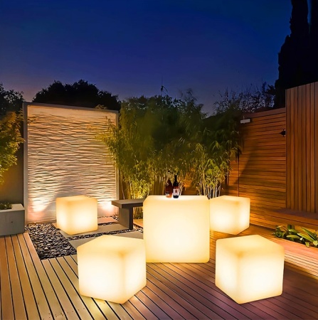 Светильник Куб 25 с питанием от АКБ, RGB